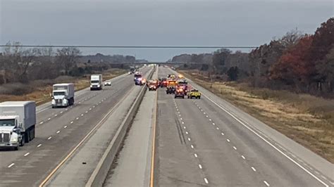 Westbound 401 express closed, 1 person in critical condition after crash near Hwy. 400